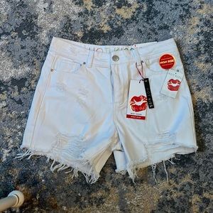 Hot kiss white high rise midi shorts.